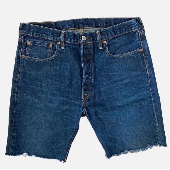 Levi’s 501 Mid Thigh Cut Off Shorts - Picture 1 of 8